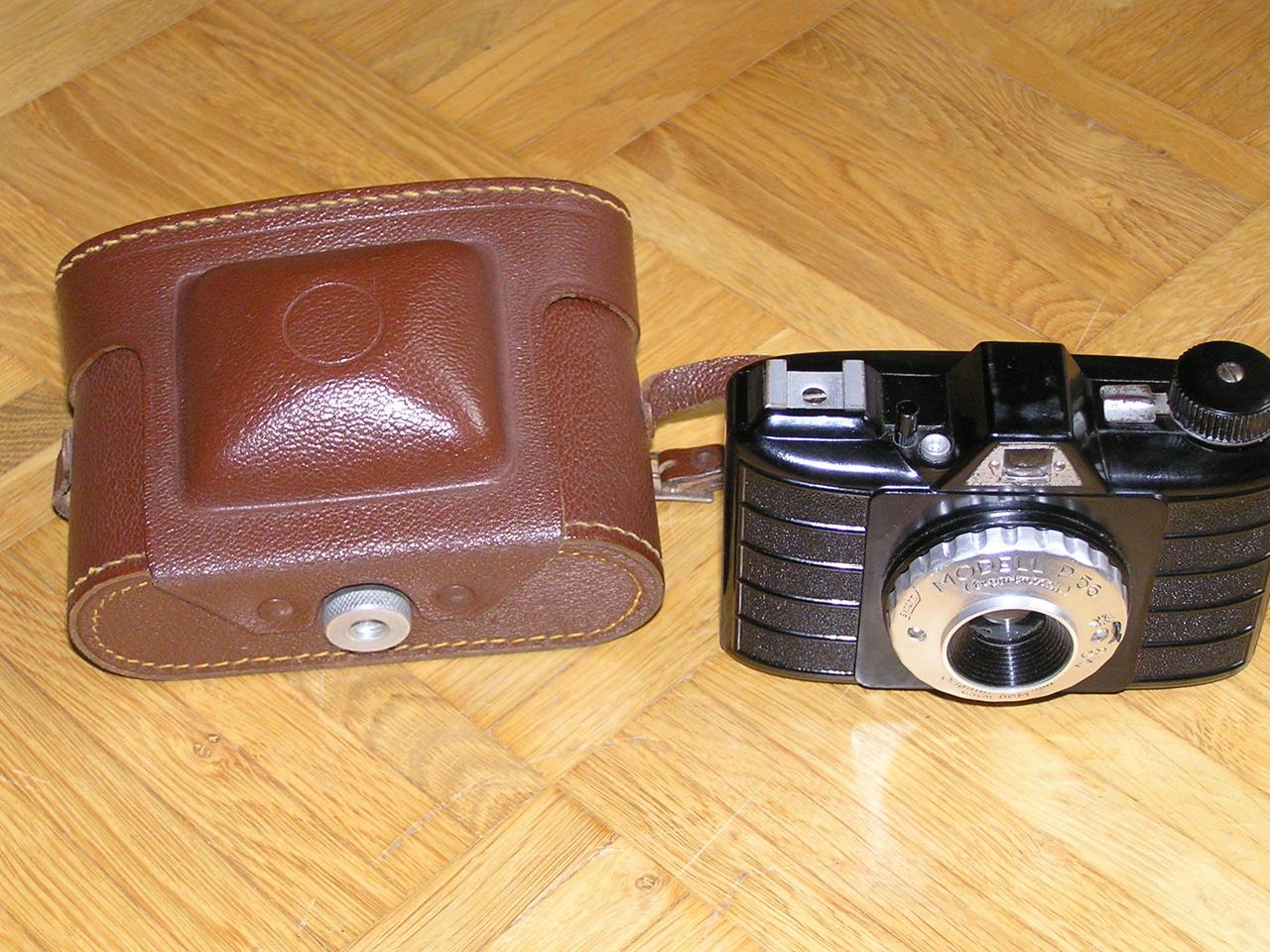 Tricomat P 56 Original 6,5cm DGM Exportmodell Bakelit, Kamera